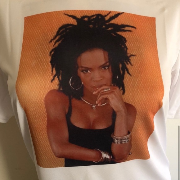 Lauryn Hill graphic tee. 🖤 - Picture 4 of 4